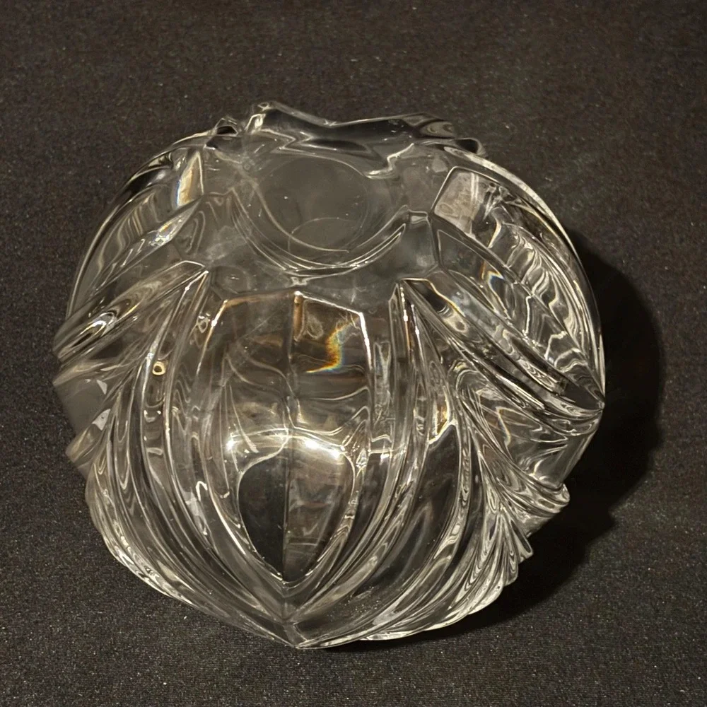 Vintage Glass Rose Bowl – Swirl Cut Design